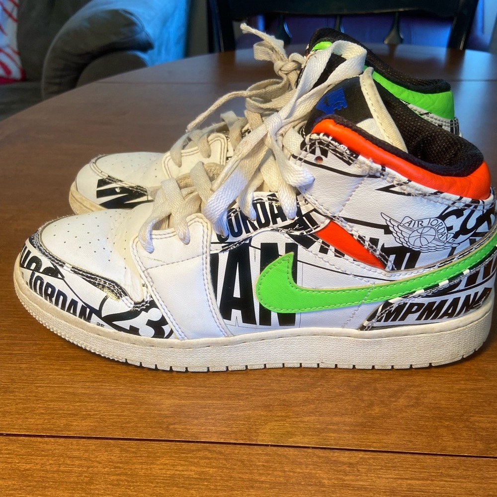 Jordan 1 Mid All Over Logos